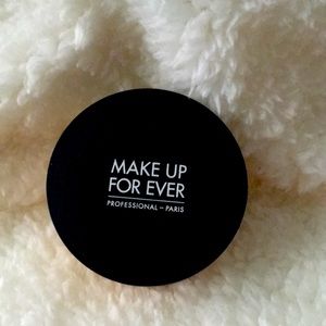 Makeup Forever HD Setting Powder in Golden Beige